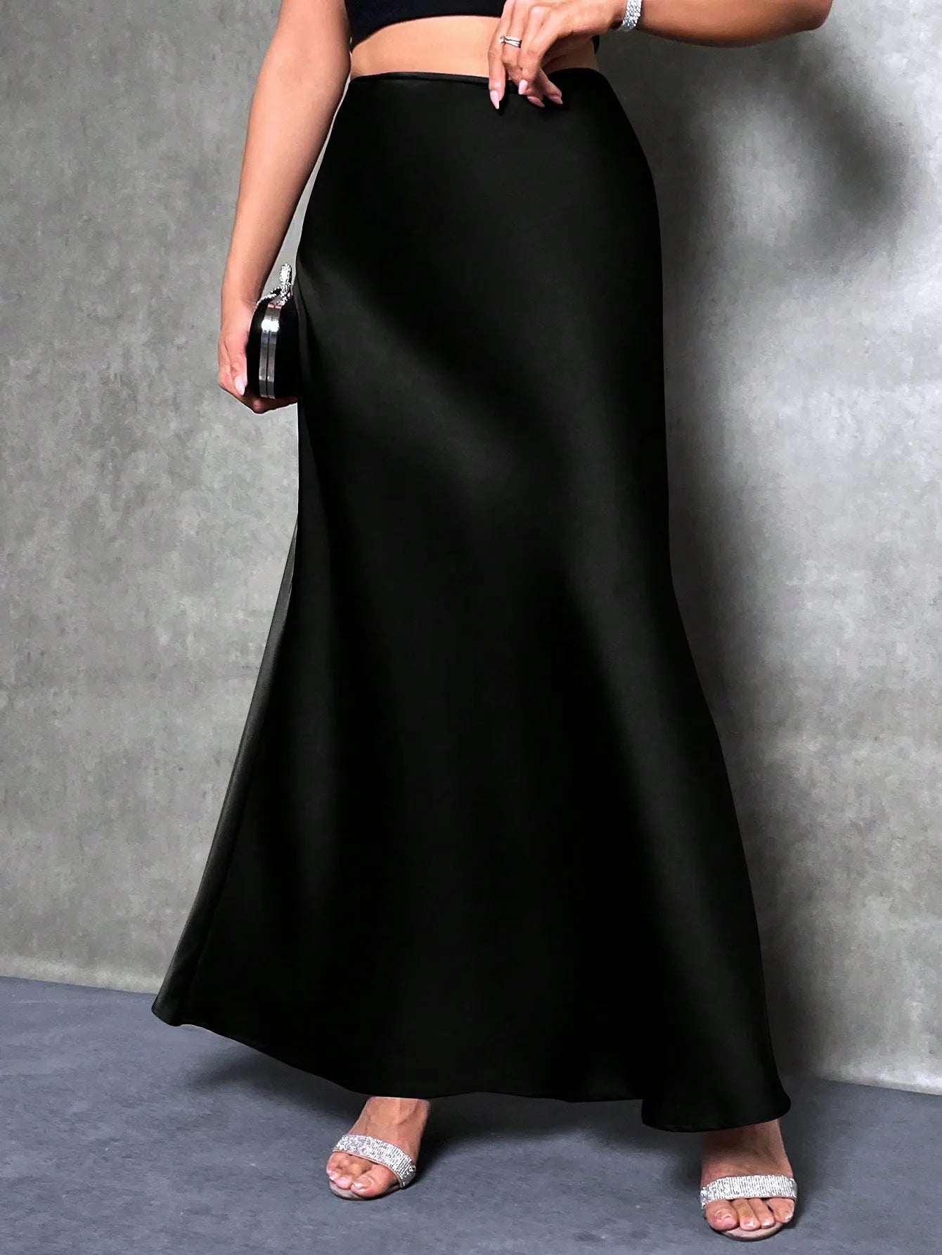 Plus-Size Women's Elegant Solid Color Flared Skirt, Elastic Waist at the Back, with Pockets