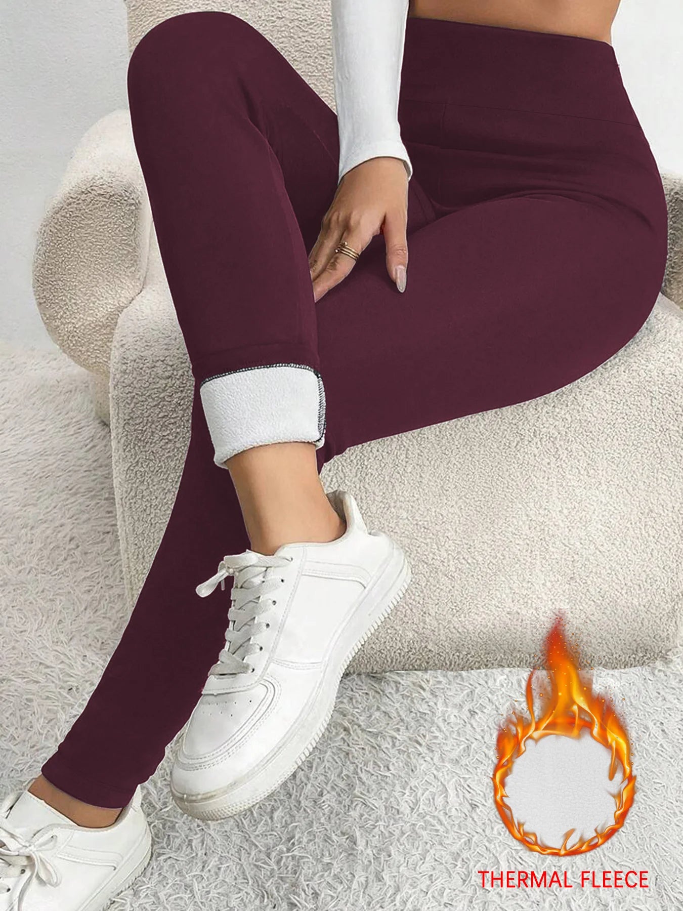 Plus size Women's thick thermal leggings with high waist and fleece lining.design for winter running yoga and workout activities
